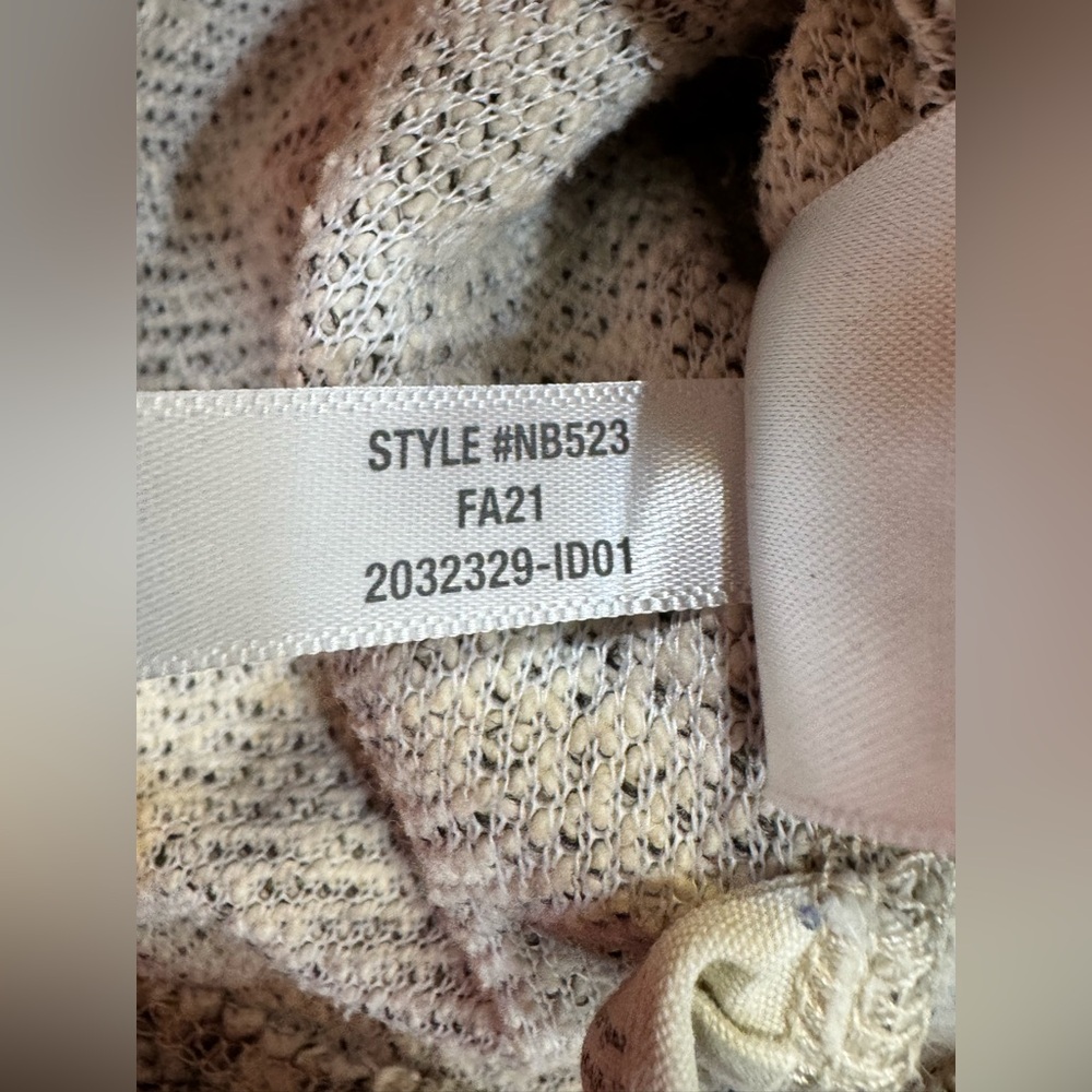 Madewell Quilted Sleeve Hoodie Sweatshirt Ivory/Gray Size Large Style #NB523 - Picture 5 of 9